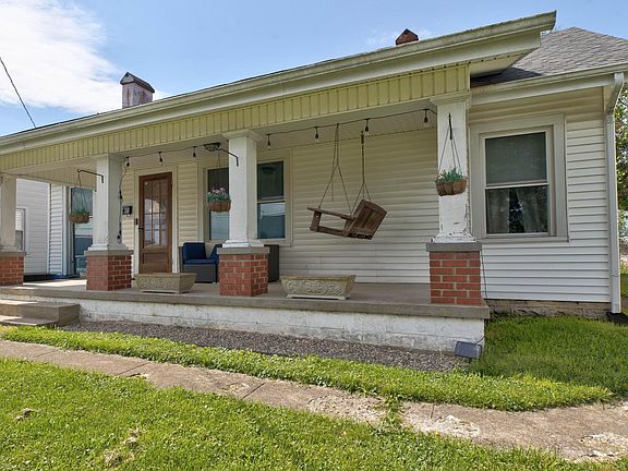 3rd image of 22 Magnolia St