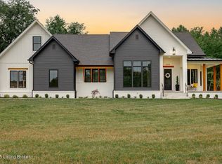 2045 W Rhudes Creek Rd, Elizabethtown, KY 42701