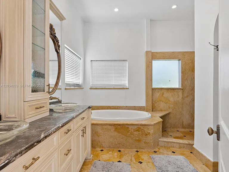1223 Jackson St — Photo 23