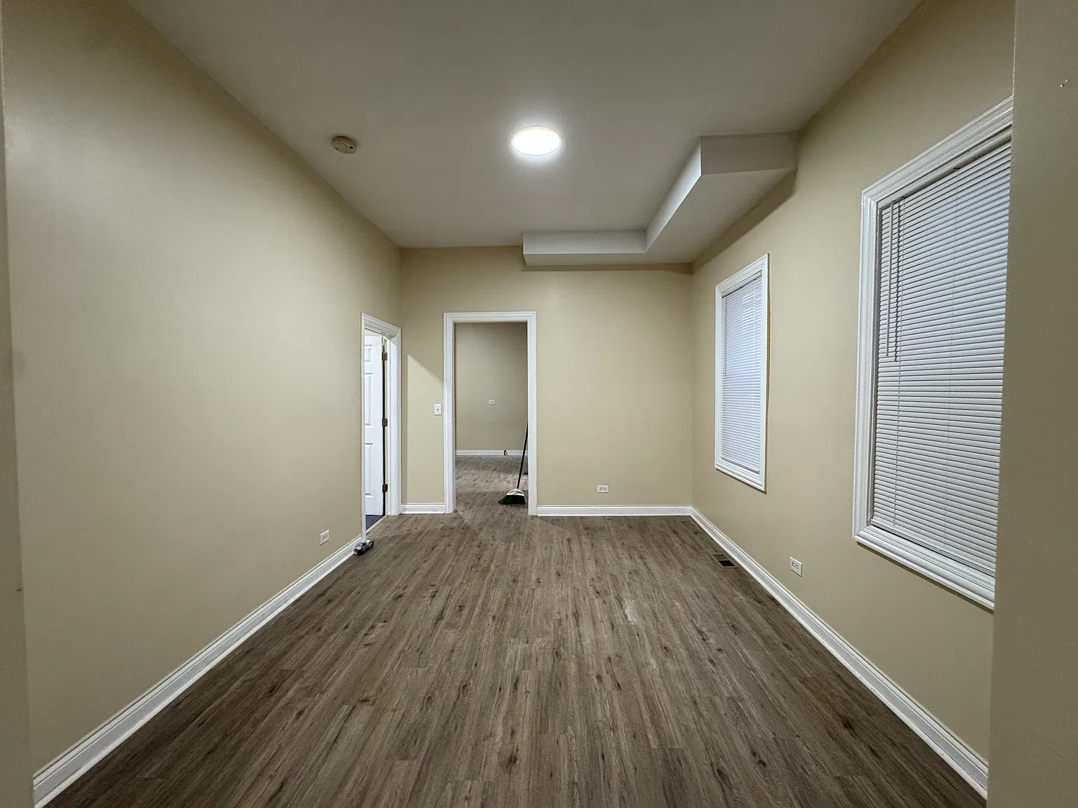 4 bed, 1941 sqft, $1,900 — Photo 2