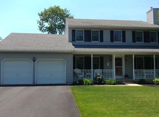 2720 Milano Dr, Easton, PA 18040
