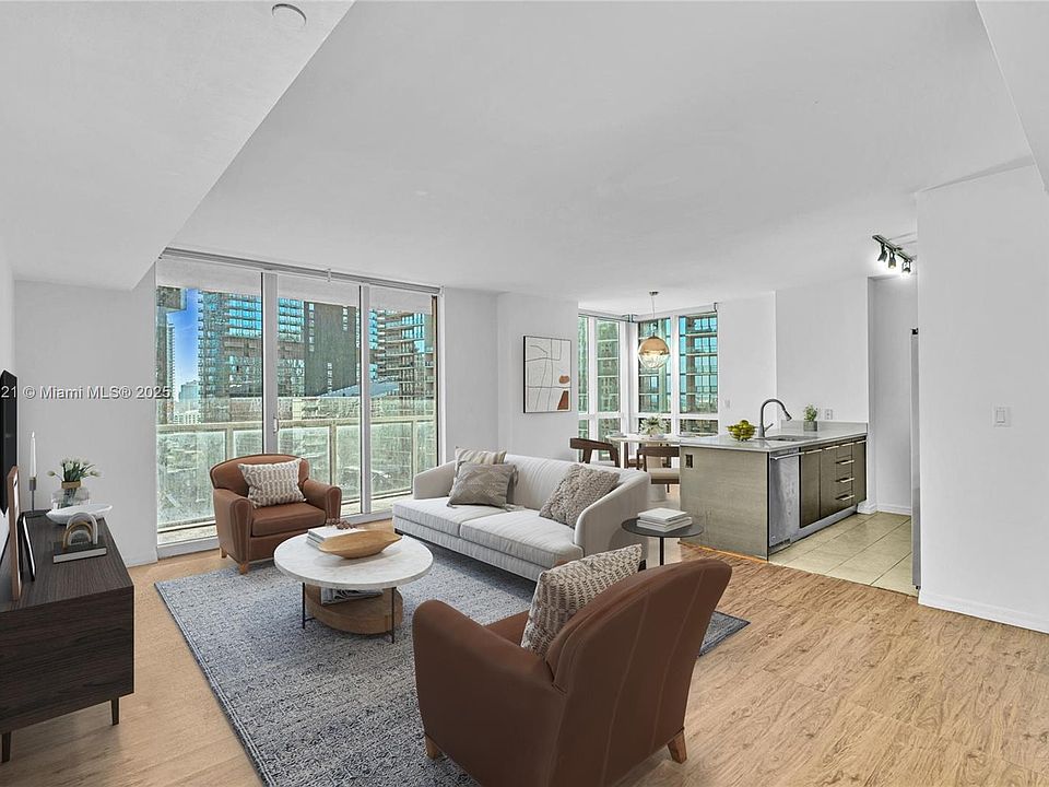 L'Appartement
ダブルクロスチドリジャケット Studio 629 Apartments - Las Vegas, NV | ForRent.com