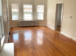 1139 Beacon St APT 1, Newton Highlands, MA 02461