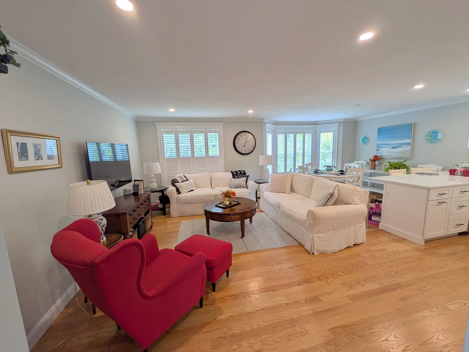 3 bed, 2.5 bath, 1524 sqft, $3,500 — Photo 4