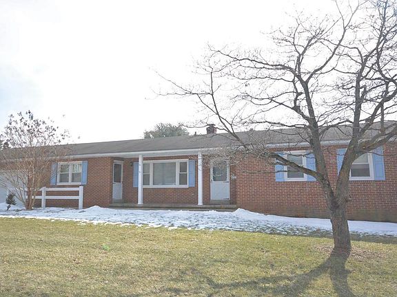2nd image of 101 Dogwood Ave