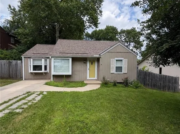 6024 W 51st St, Mission, KS 66202