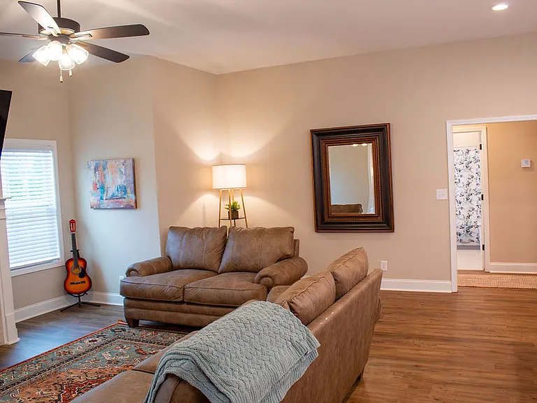 504 Nandina Ct — Photo 13