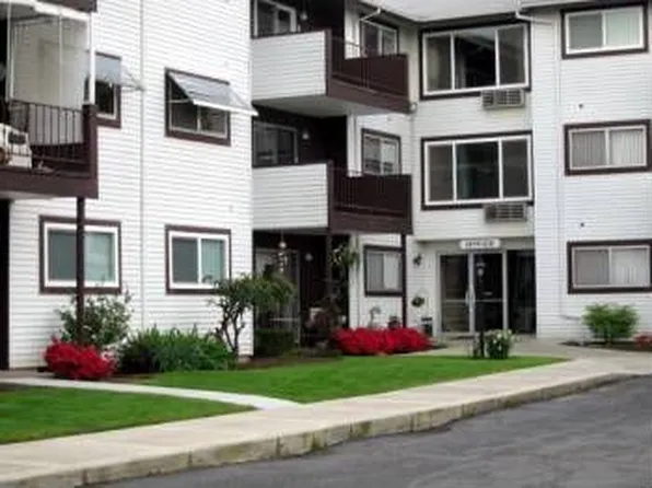 950 Evergreen Rd APT 218, Woodburn, OR 97071