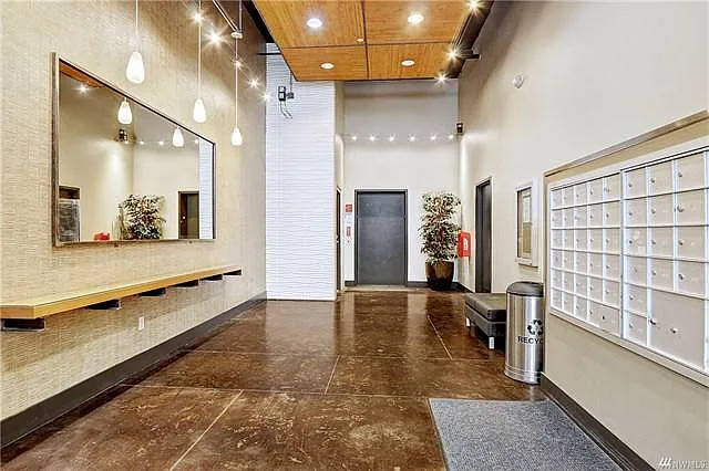 Building Photo - 12334 31st Ave NE #308