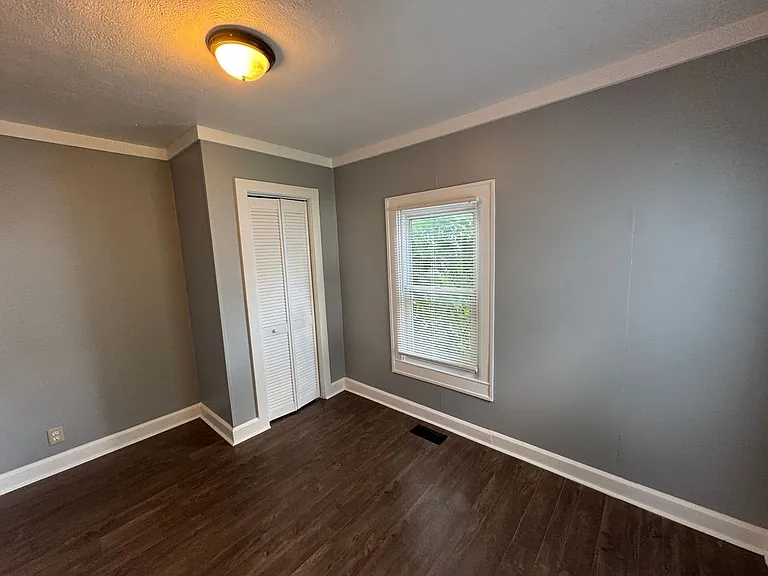 341 S Randolph St — Photo 20