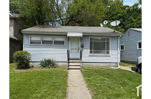 1537 E Pearl Ave photo 1