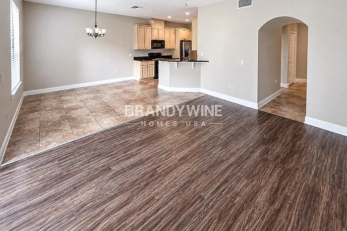 3 bed, 2.5 bath, 1922 sqft, $2,390 — Photo 4