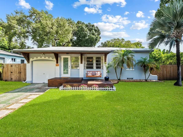 611 SW 11 Court, Fort Lauderdale, FL 33315
