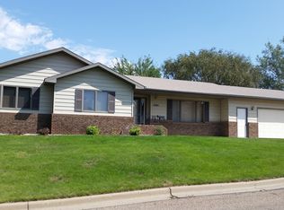 1301 13th St SW, Minot, ND 58701