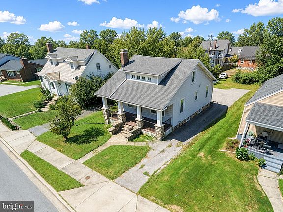 3rd image of 3606 Patterson Ave