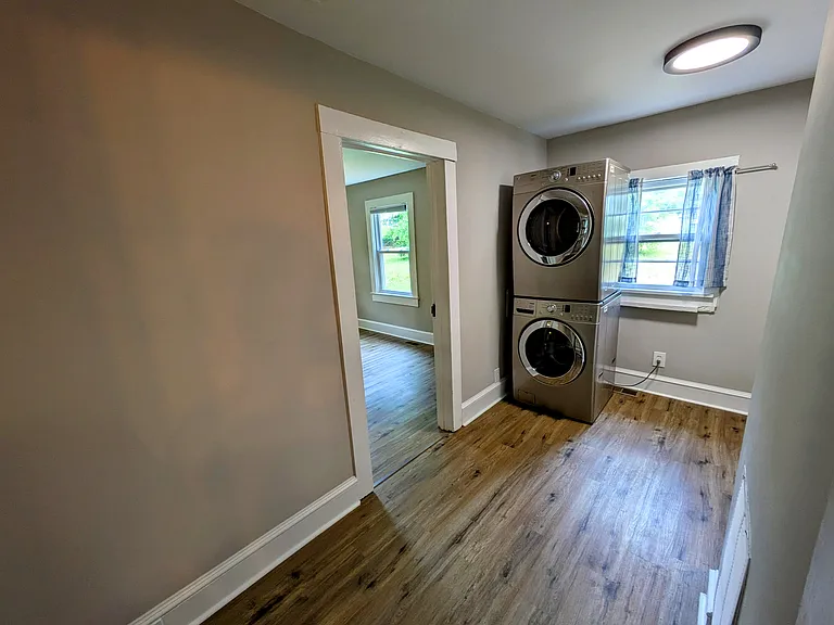 123 W Marion Rd — Photo 8