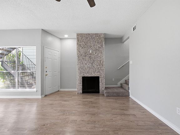 3rd image of 3754 Tanglewilde St #C3