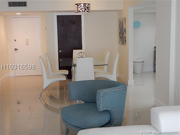 5th image of 18051 Biscayne Blvd #4021