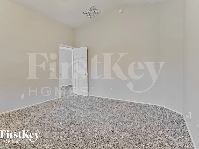 425 W Jersey Way — Photo 12