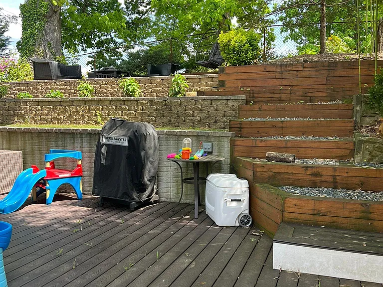 9715 Montauk Ave — Photo 14