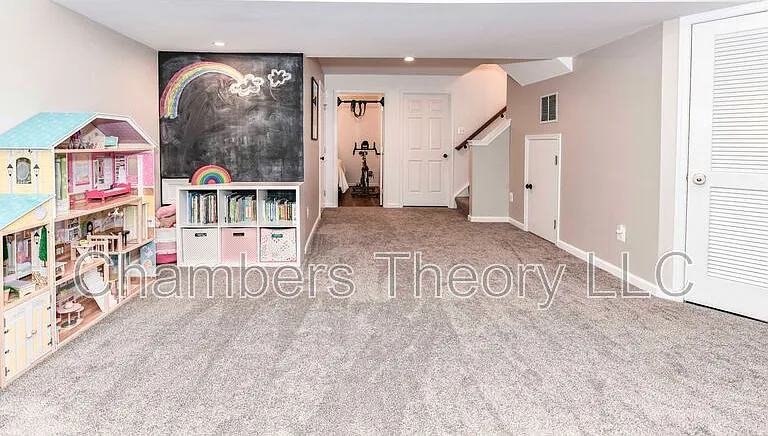 235 Shirley Sq SE — Photo 25