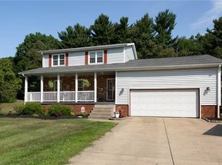 1211 Doralee Dr, Mogadore, OH 44260