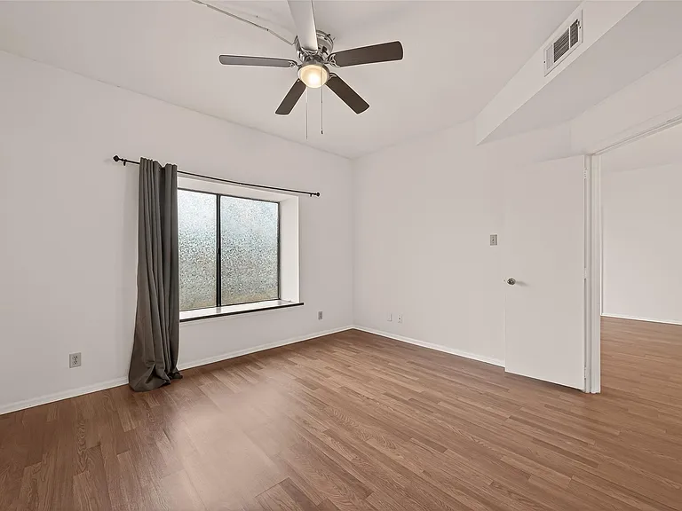 2211 S Braeswood Blvd #23C — Photo 19