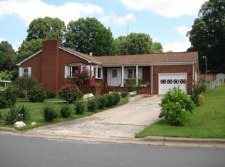 217 Adams St, Kernersville, NC 27284