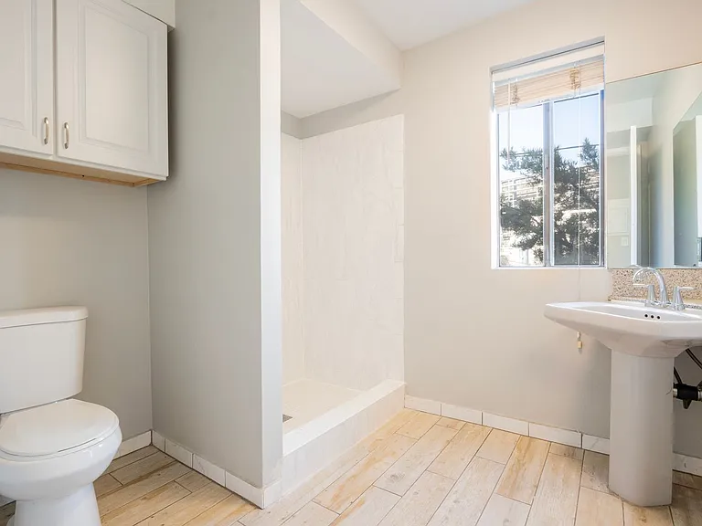 6740 Franklin Pl — Photo 10