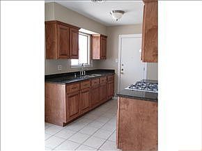 3rd image of 10736 Levelland Pl
