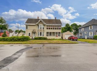 28 7th Ave, Gloversville, NY 12078