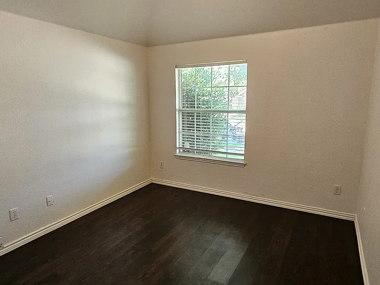 1503 Heather Brook Dr — Photo 13