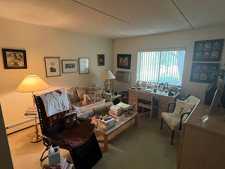 2300 Commonwealth Ave #21 — Photo 5