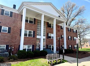 120-5 Washington St NE Unit 9, Leesburg, VA