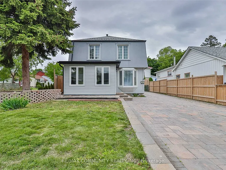 33 Windsor Ave — Photo 1