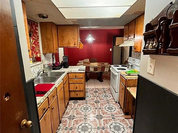 4th image of 611 Cheyenne Ct