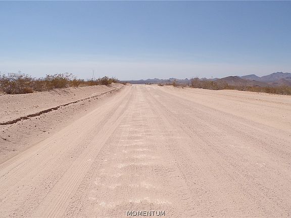 4th image of 207-18-010 W Santa Fe Ranch Road