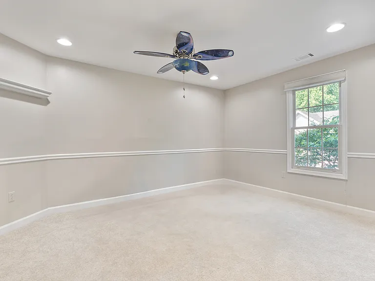7815 Stable Way — Photo 22
