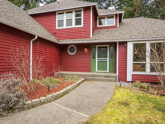 2nd image of 1586 NW Reo Pl