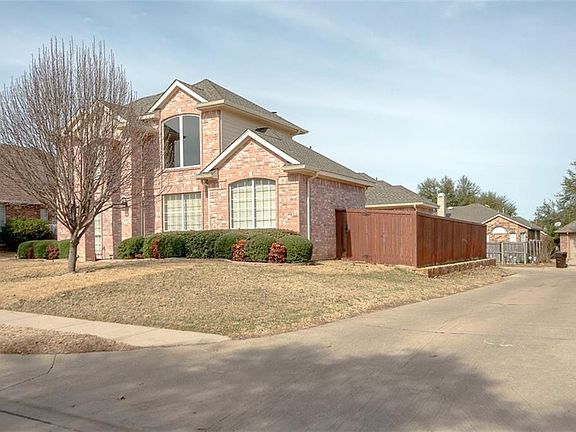 3rd image of 2301 Pittner Ln