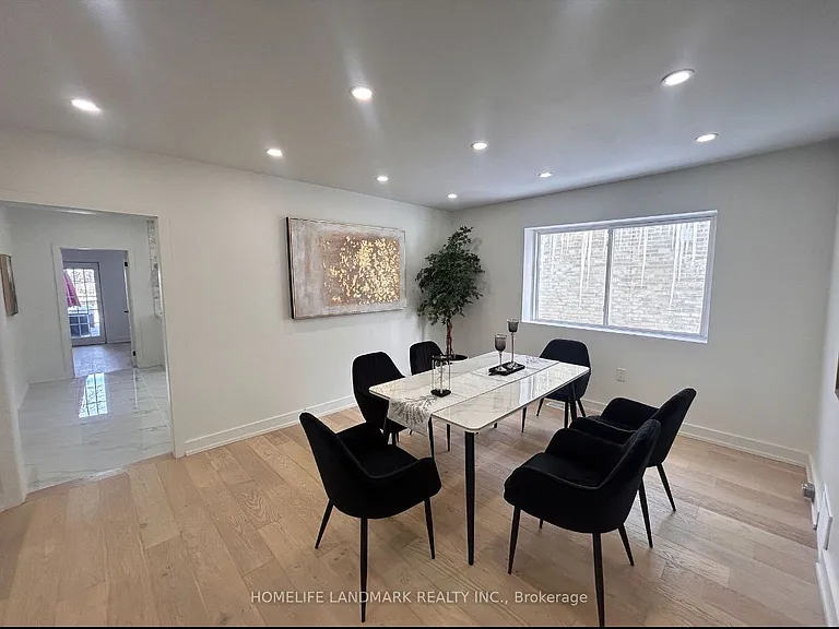 130 Langarth St E — Photo 4