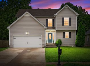 675 Sly Fox Dr, Clarksville, TN 37040