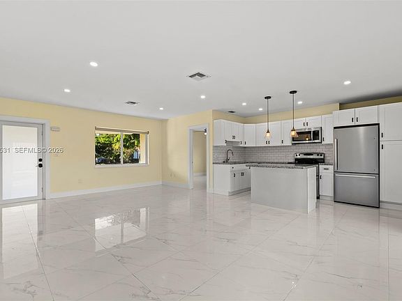 5th image of 6851 SW 48th Ter