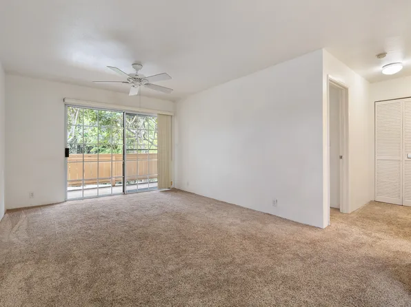 393 Mananai Pl #T, Honolulu, HI 96818