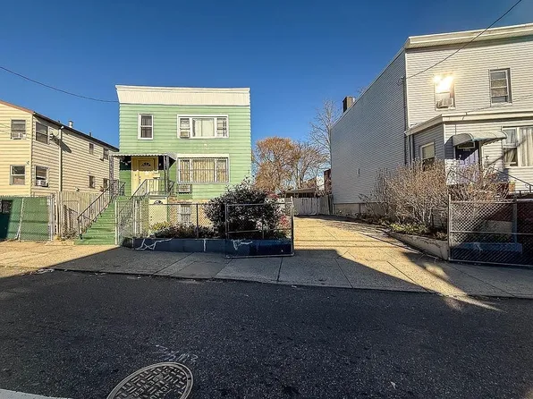 170-172 Cator Ave, Jersey City, NJ 07305