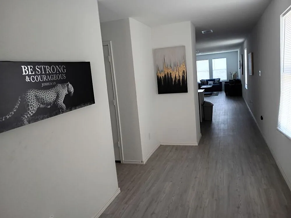 4 bed, 2.0 bath, 1625 sqft, $1,755 — Photo 3