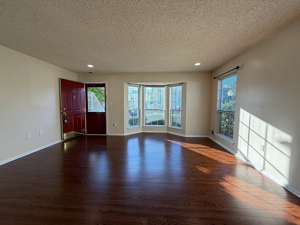 30 Columbus Dr