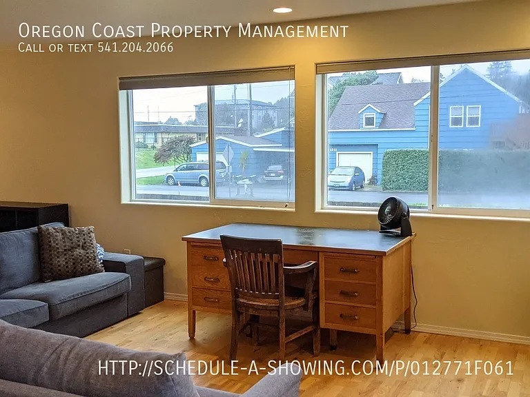 912 SW Bay View Ln — Photo 4