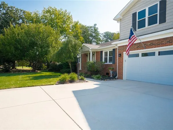 1661 Will O Wisp Dr, Virginia Beach, VA 23454