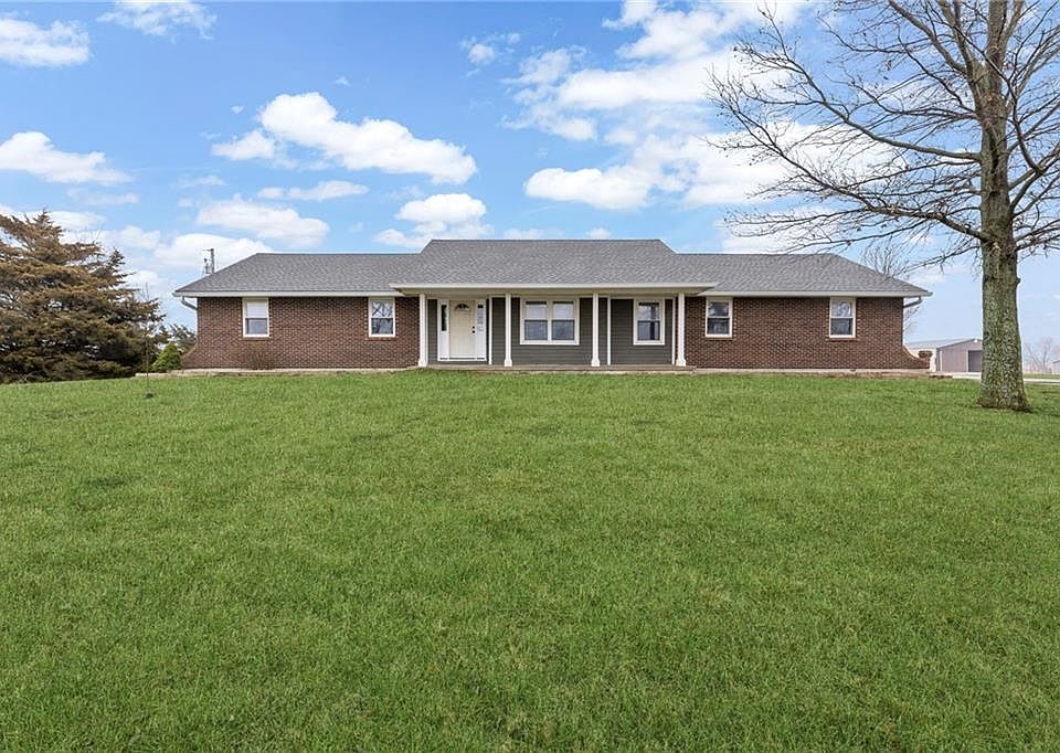 1st image of 19455 Edgerton Rd